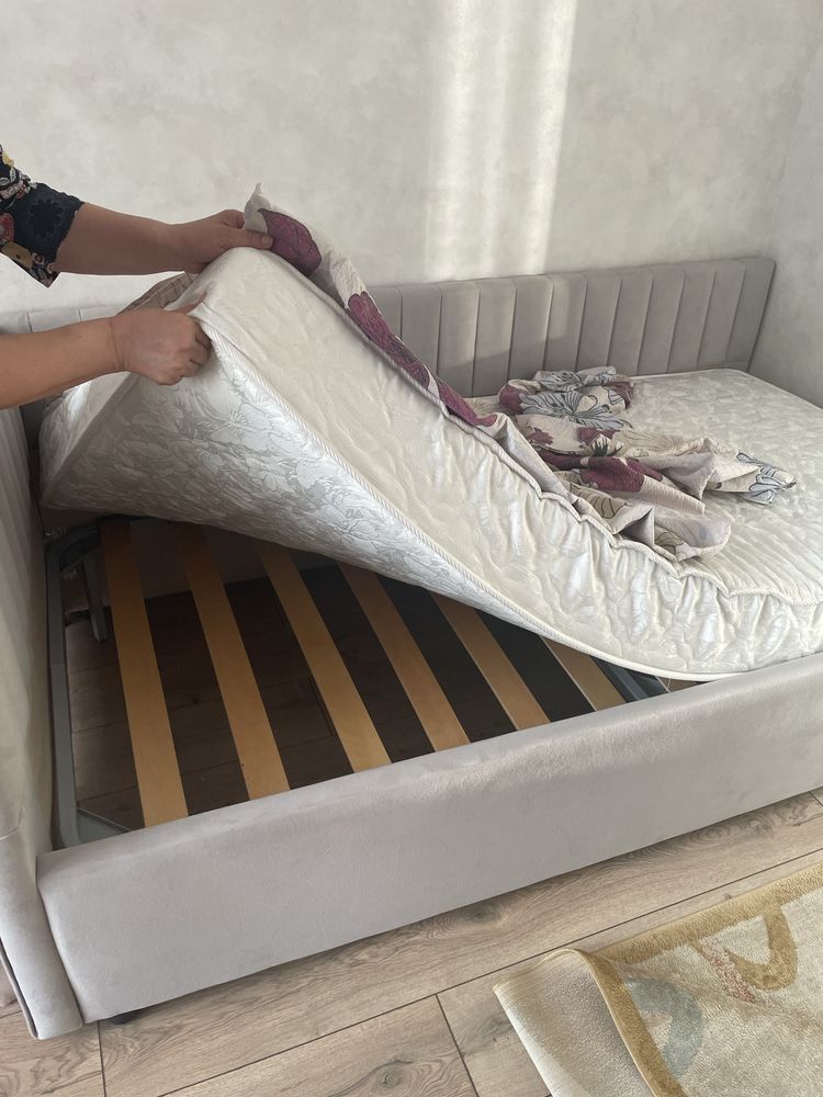 Продам кровать-тахту