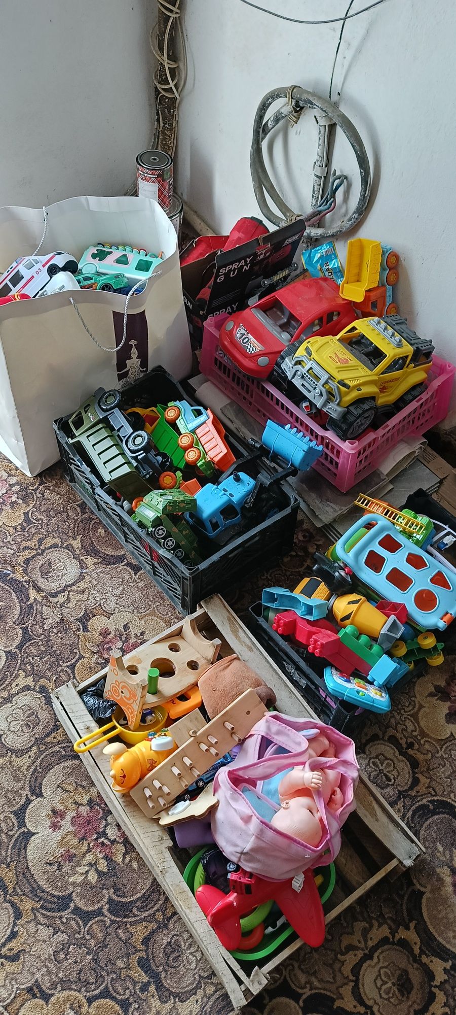 Продам игрушки в хорошем состоянии.