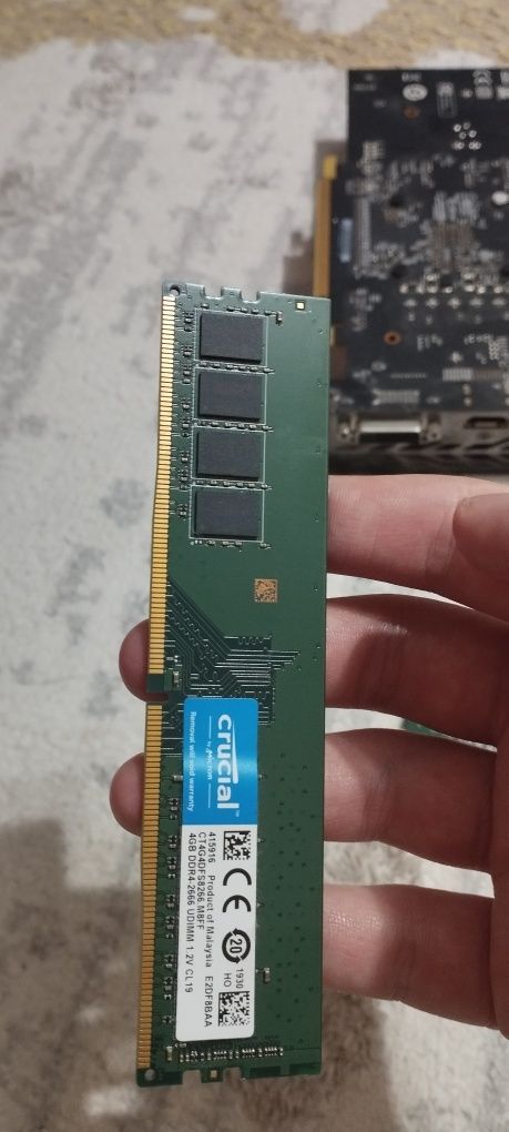 Оперативная память ddr4  2x4g