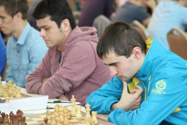 Тренер/репетитор по шахматам.Мастер FIDE.Онлайн (в google meet)