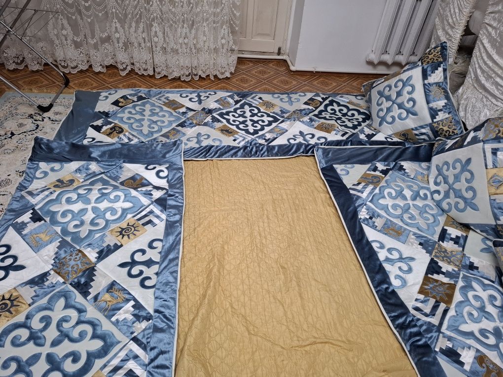 Көрпешки 6штук. Подушки 6,штук.