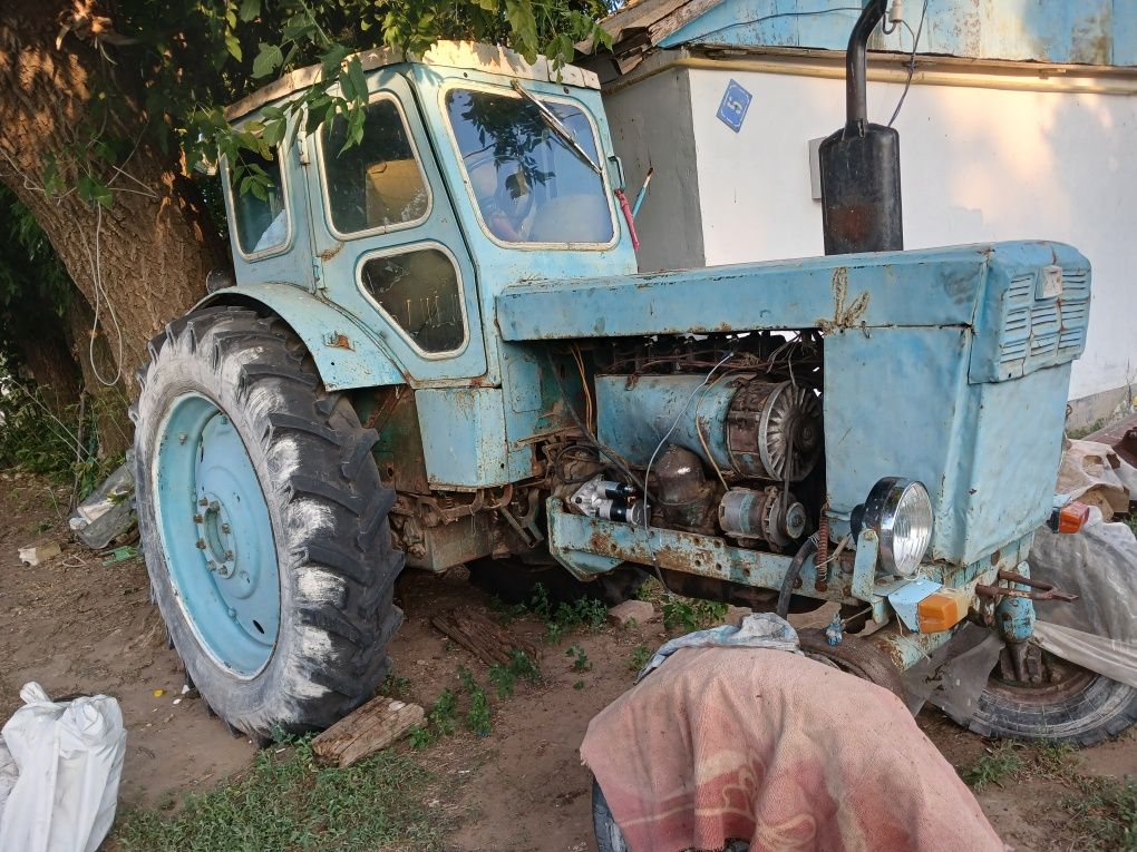 Трактор Т-40 сатлады