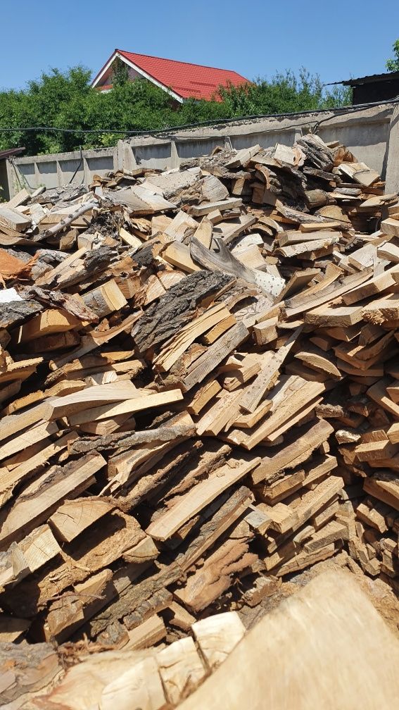 Продам сухие дрова и горбыль