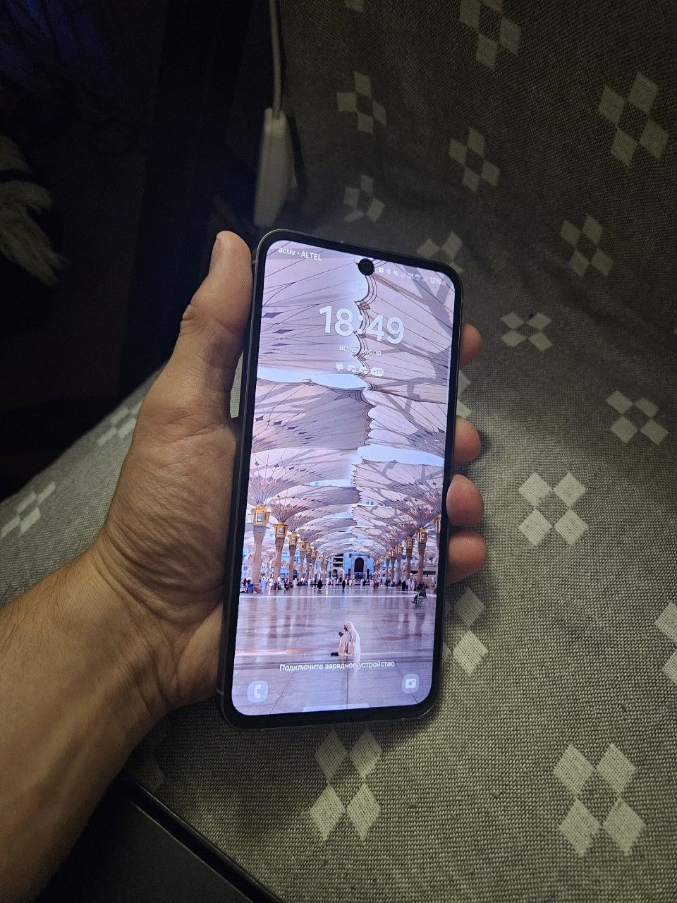 Продам Samsung s23 fe