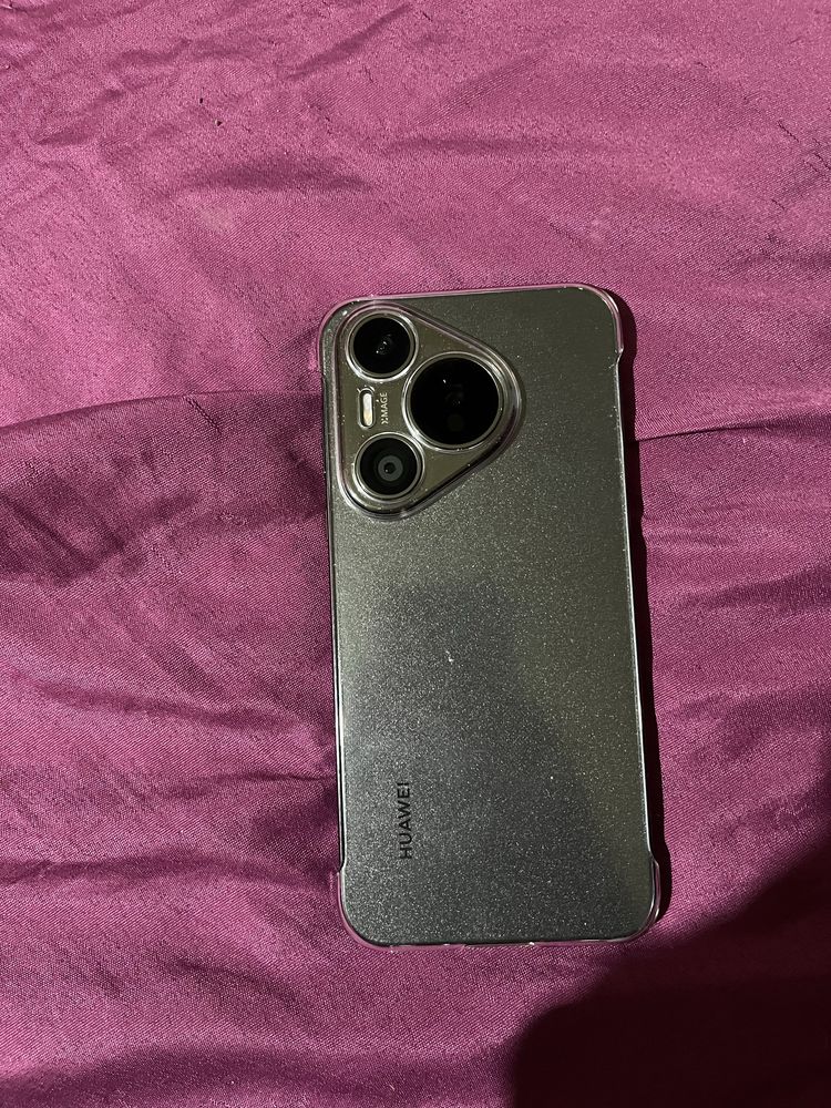Продам хуавей Pura 70, срочно, торг