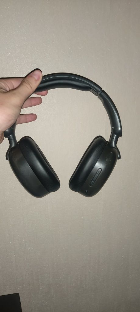 Продаю наушники HAVITI без проводные, также могут быть проводными