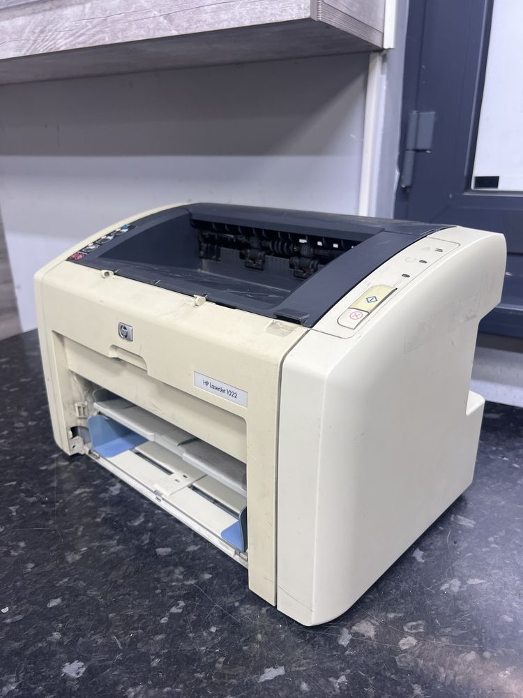 Принтер HP LJ1022