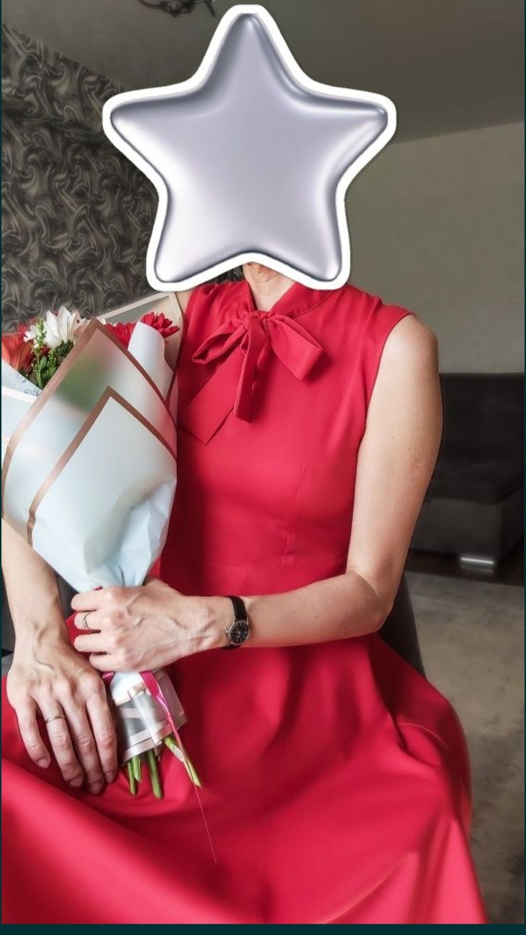 Продаю школьную блузку и нарядное платье