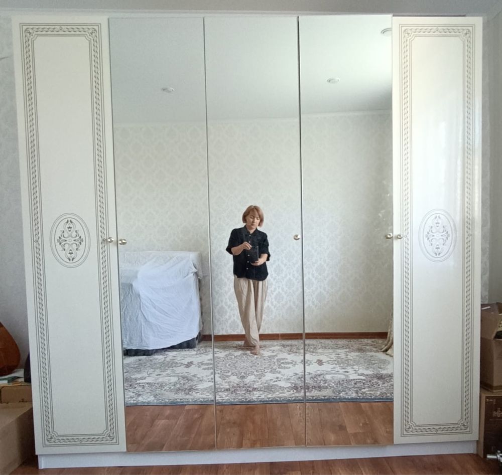 Продается шкаф в хорошем состоянии