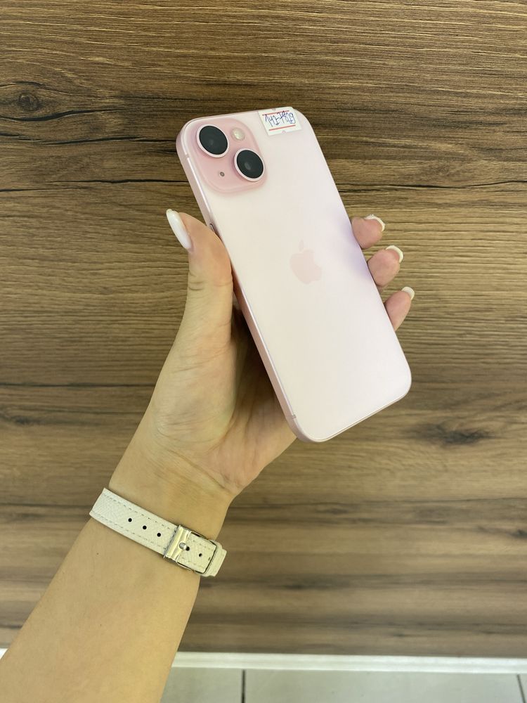 Iphone 15 128 gb 98% в подарок пылесос