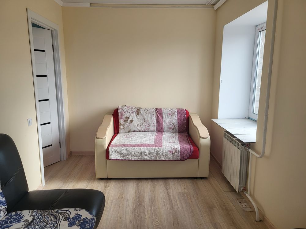 Продаю 4-комнатную квартиру, Новочерноярка, 90 м², евро-ремонт