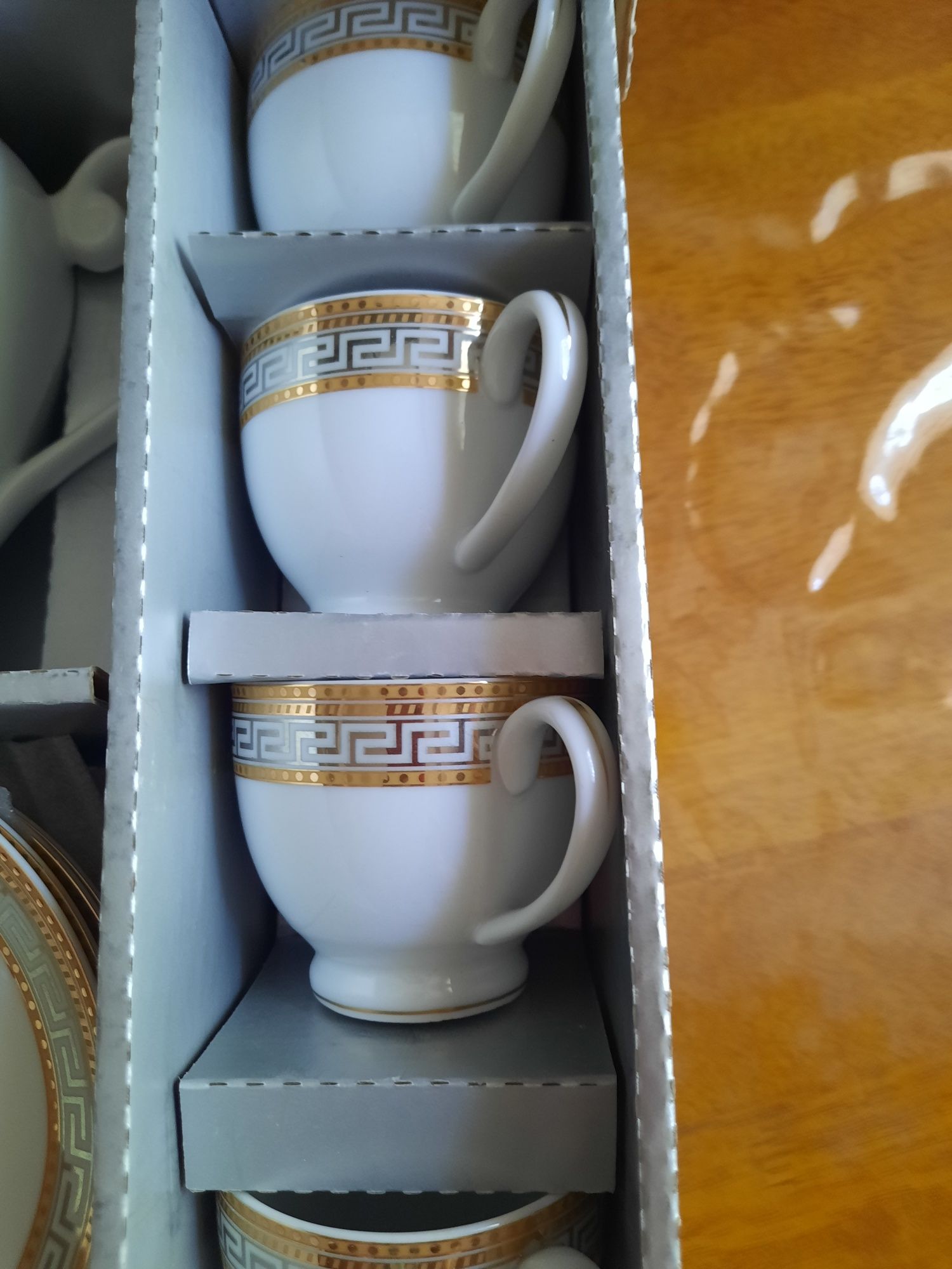 Продам сервиз чайный