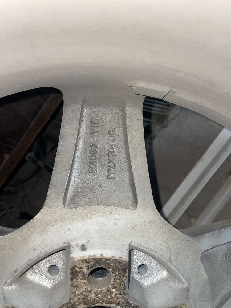 Продам на 16 диски
