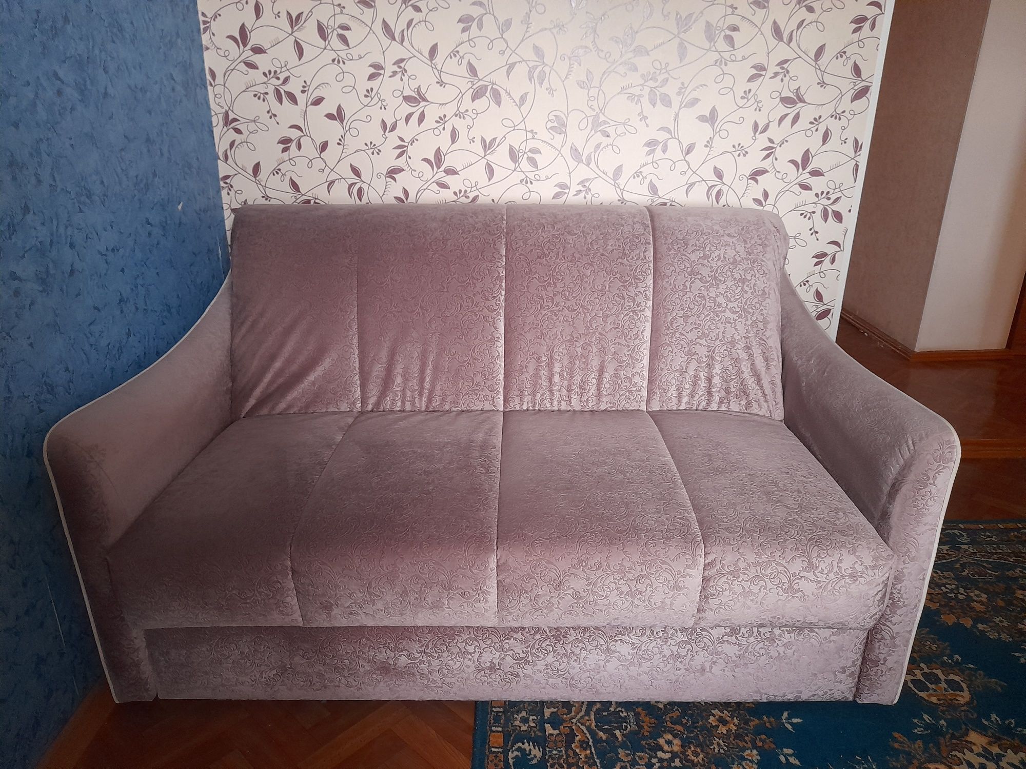 Продам Диван  раскладной