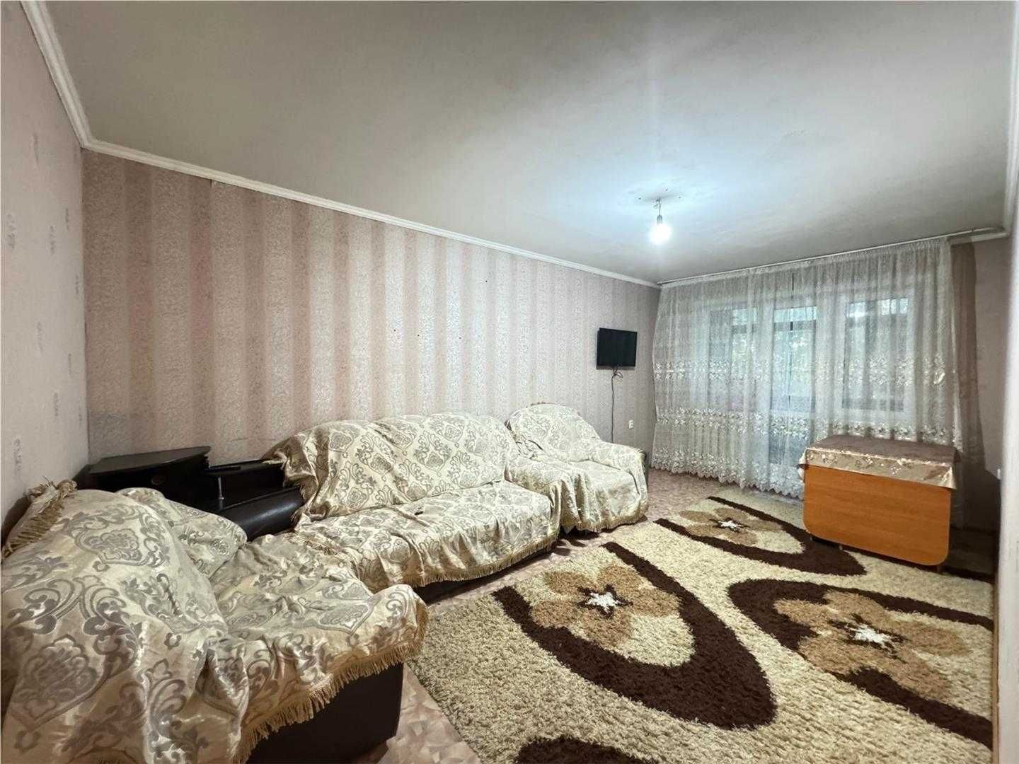 Продам 2х комн квартиру на 3 мкр