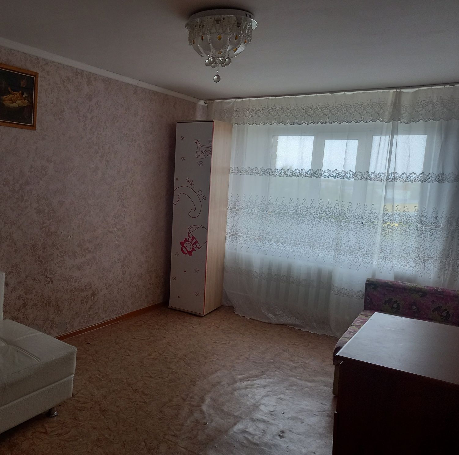 Продам комнату на Сырым Датова17
