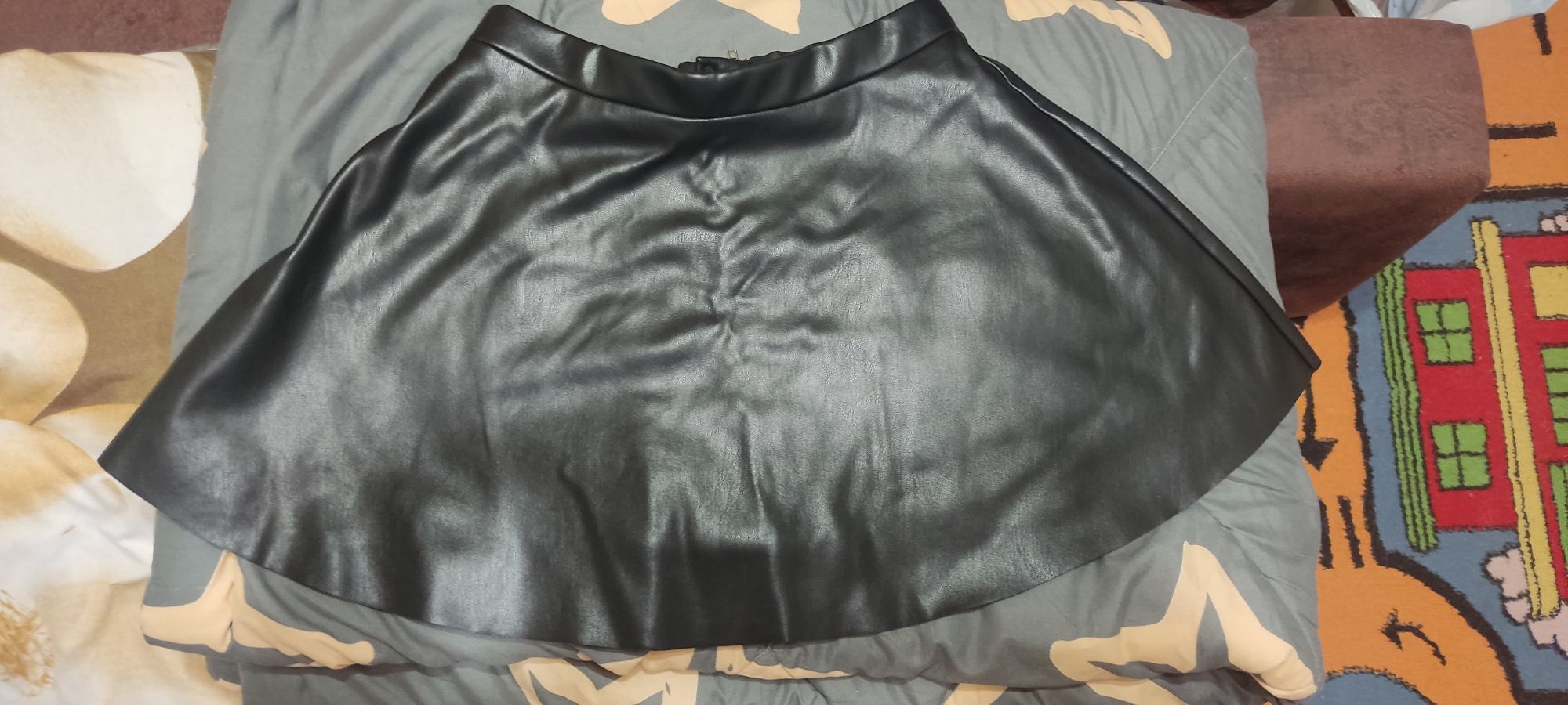 Продам кожаную юбку