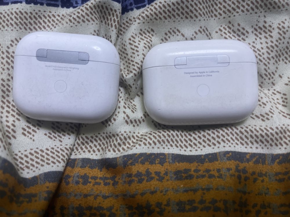 AirPods есть 3 есть про могу сразу 2 продать