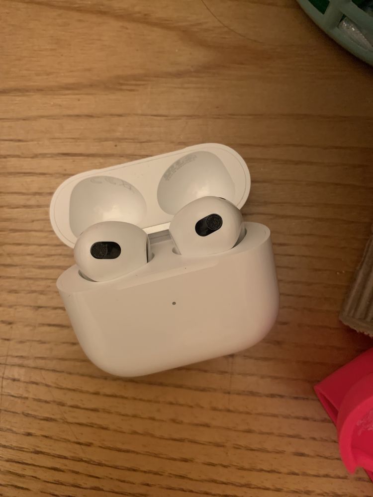 Наушники Apple AirPods 3 белый