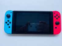Nintendo Switch + Pro Controller (чипованная и прошитая)