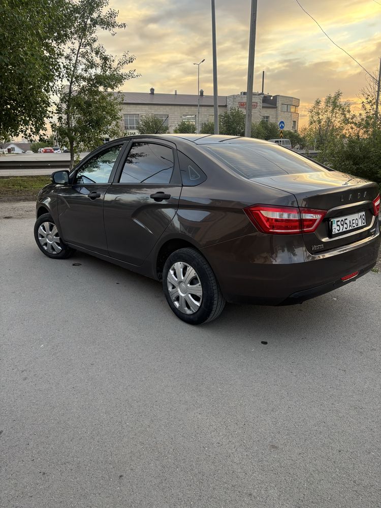 Lada Vesta Лада Веста 2019 года