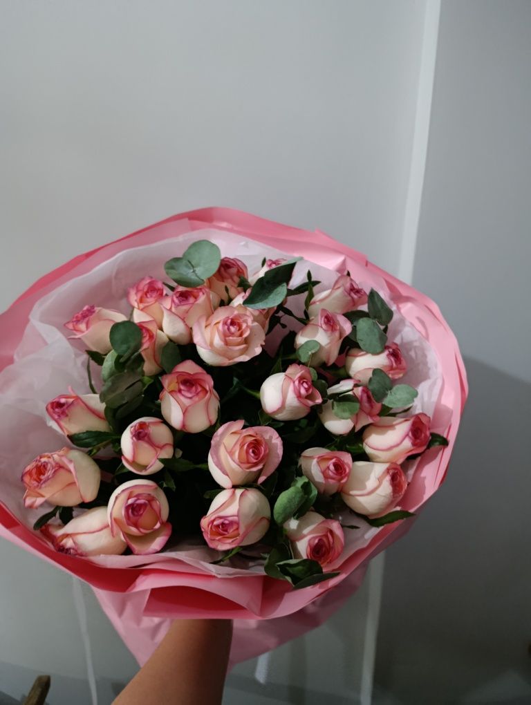 Продам свежие голландские розы