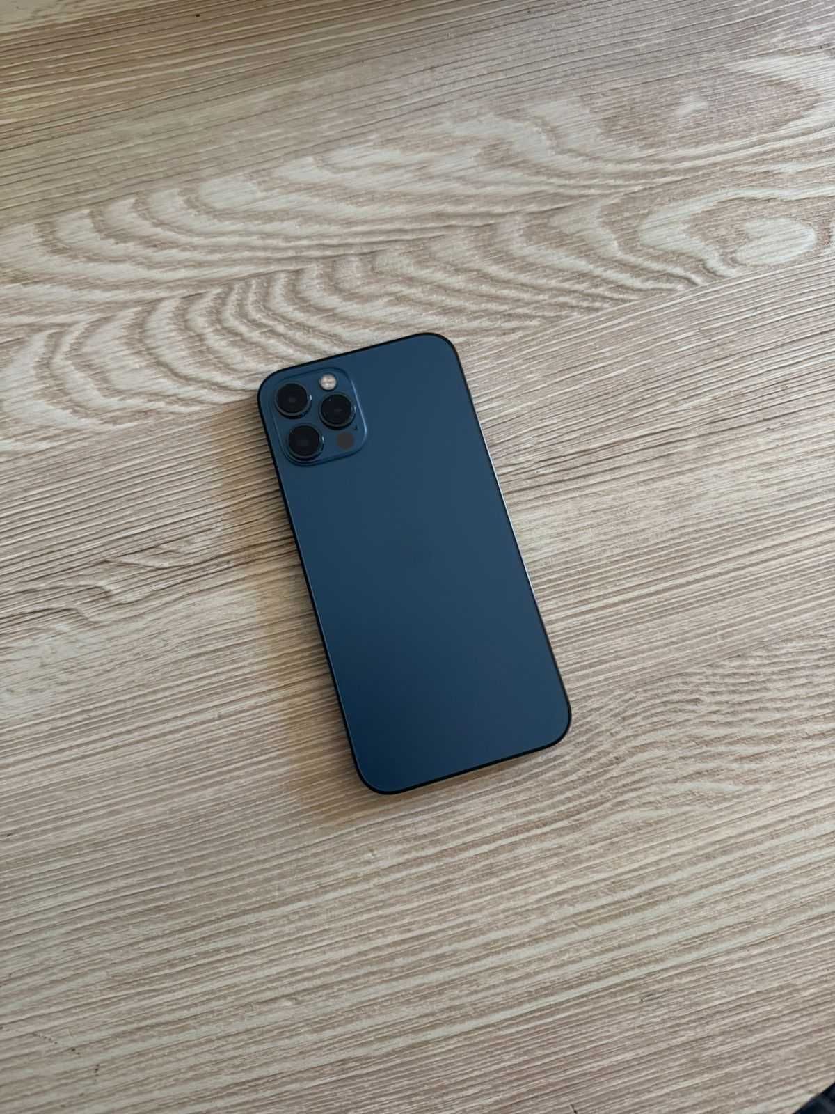 телефон iPhon 12 Pro