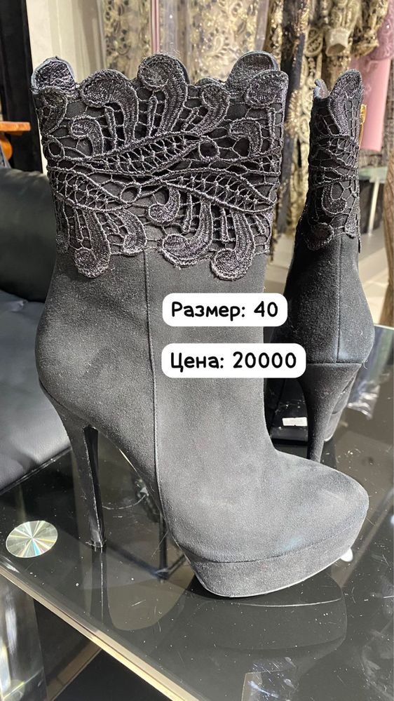 Продаются кожаные женский сапоги