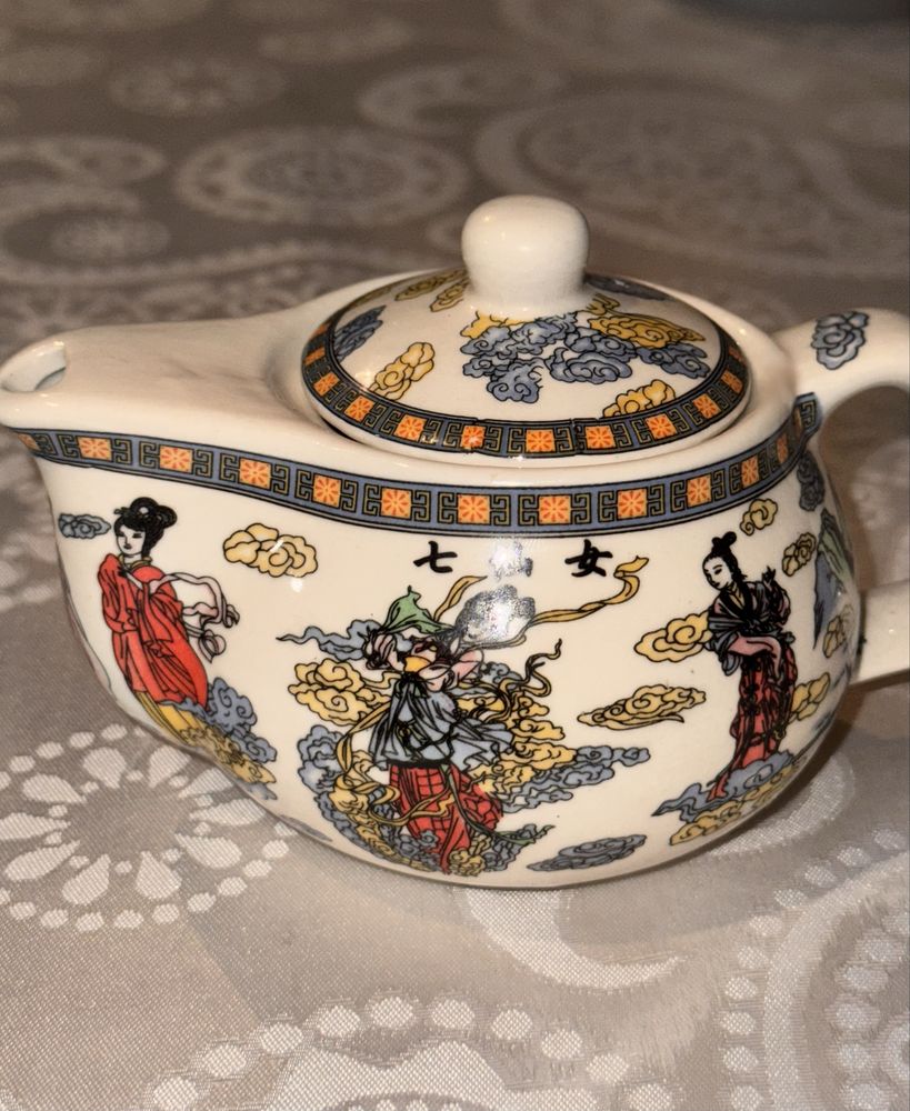 Чайник заварочный с ситом «Китайские красавицы»