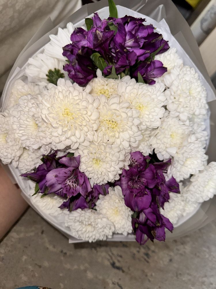 срочно продается. гүл / цветы свежие, сегодня купила