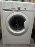 Продается стиральная машина Indesit
