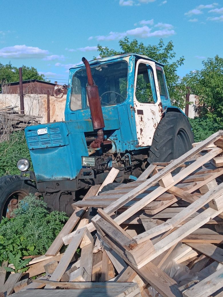 Продам трактор село Софиевка
