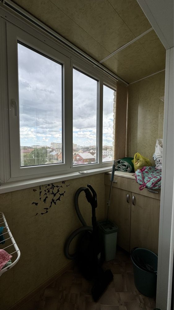 Продам 3 комнатную квартиру район 6 школы