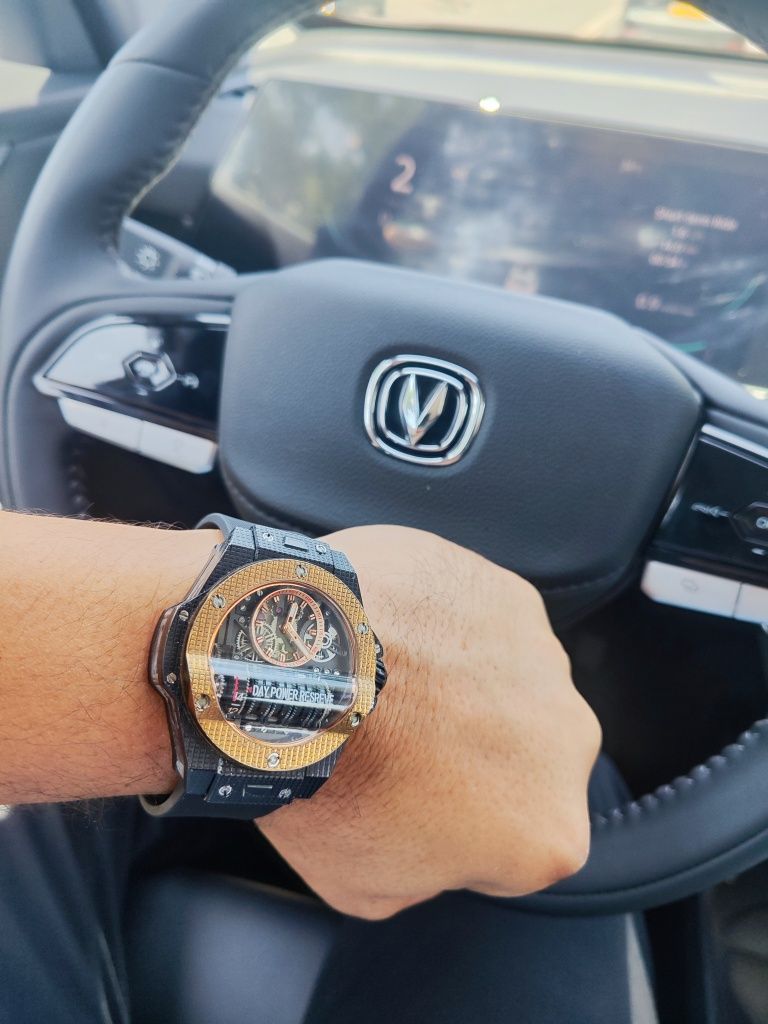 Часы HUBLOT P-11
