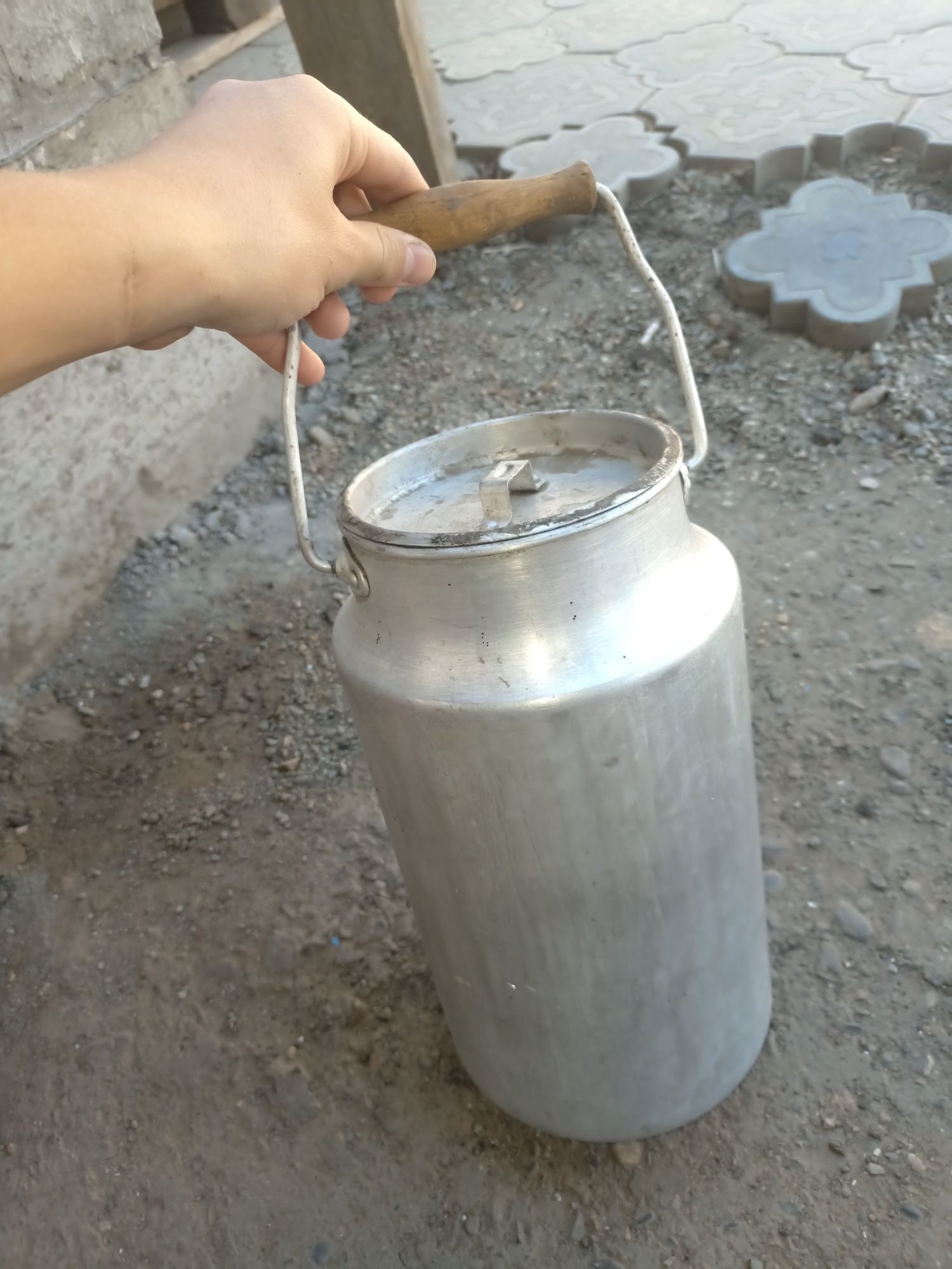 Продаю флягу альюминевую 5л