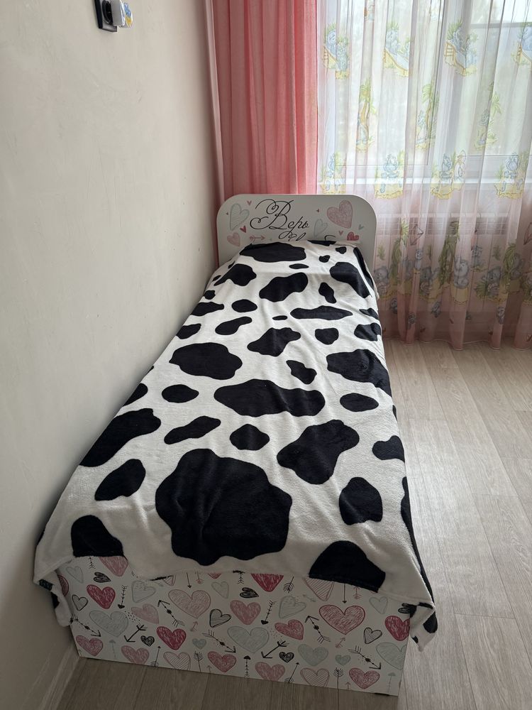 Продам кровать в отличном состоянии !