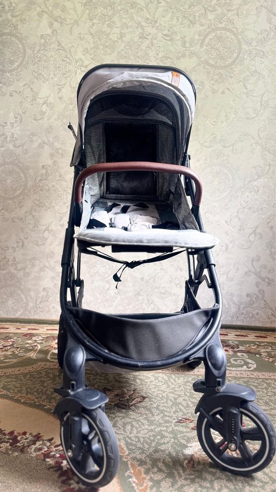 Продам детскую коляску