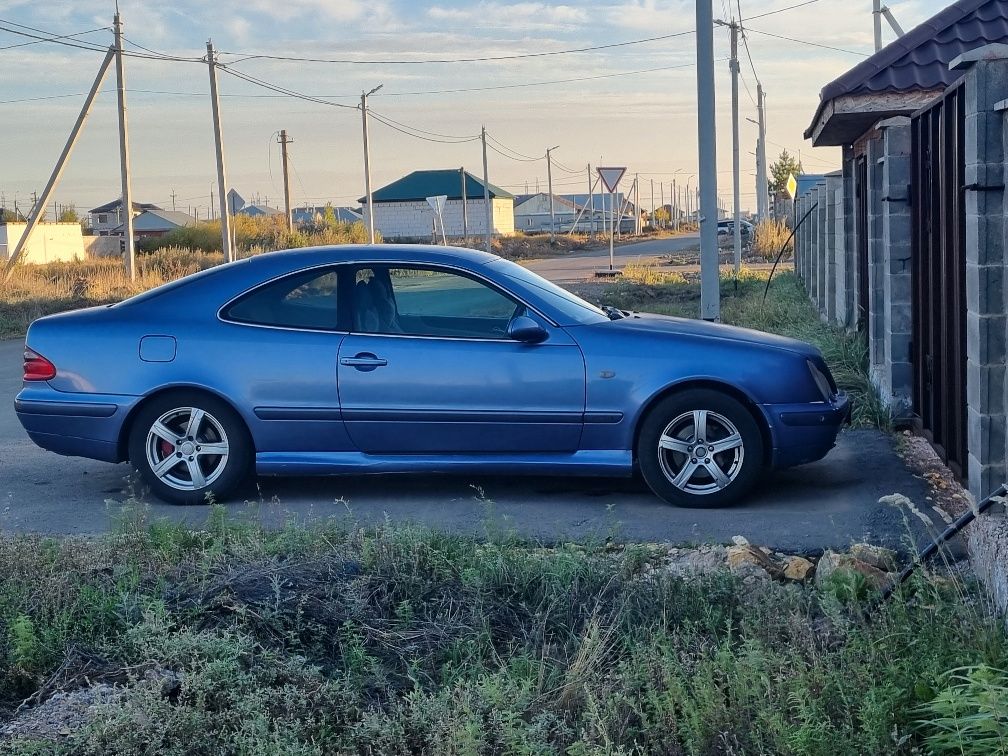 Mersedes-Benz CLK 230 2.3 kompressor