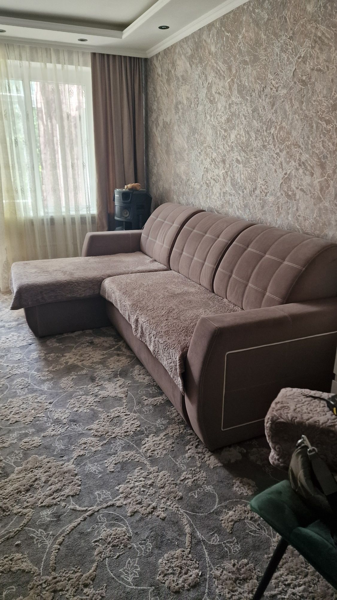 Продам диван в отличном состоянии