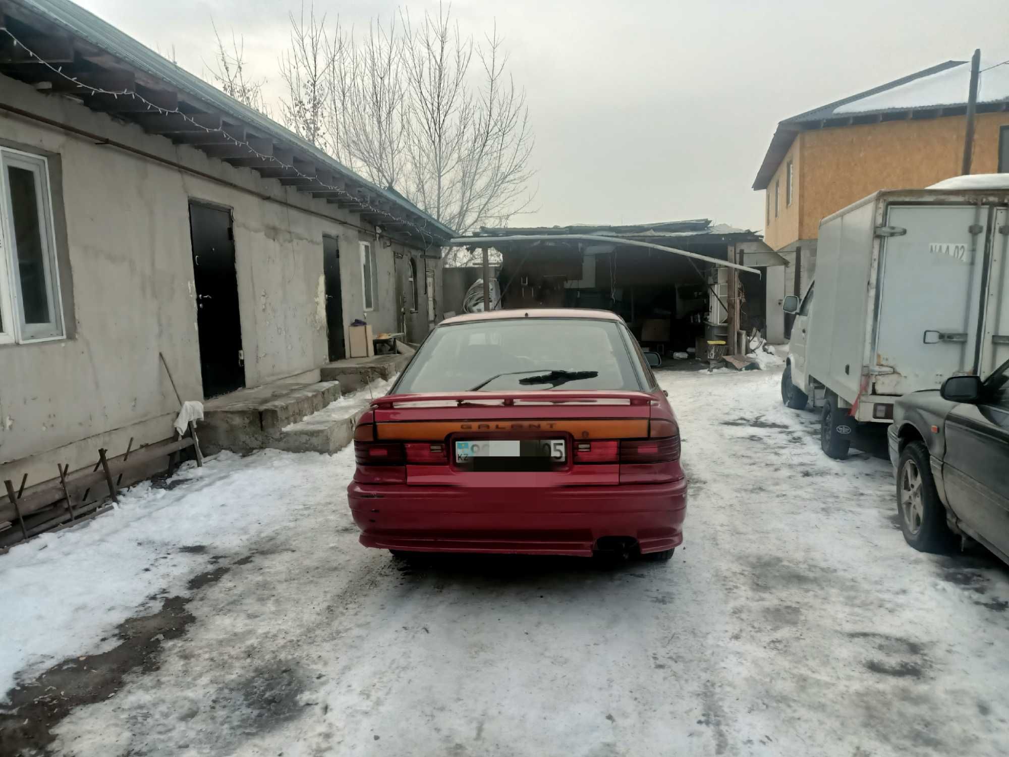 Mitsubishi Galant