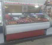 Комерческий холодильник для продуктов в отличном состоянии