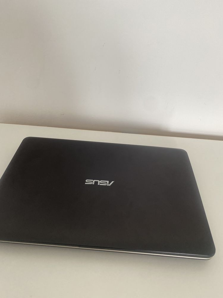 Срочно продам! Asus X541U