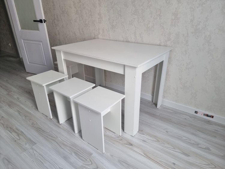 Продам столы новые