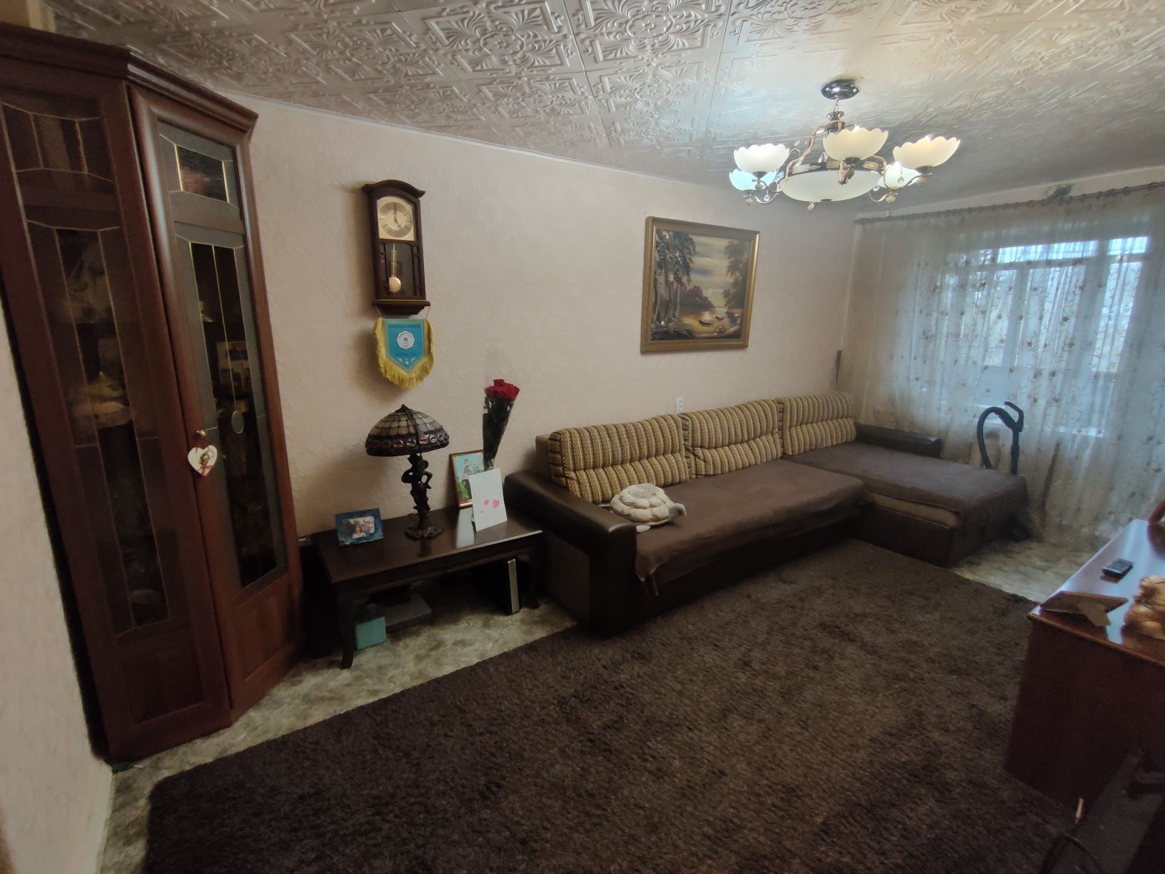 Продам квартиру 3-хкомнатную