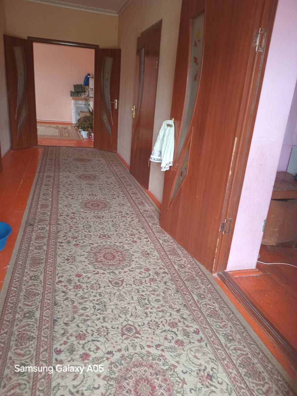 Уи сатылады Ынтымак ауылы(ст Бадам)
