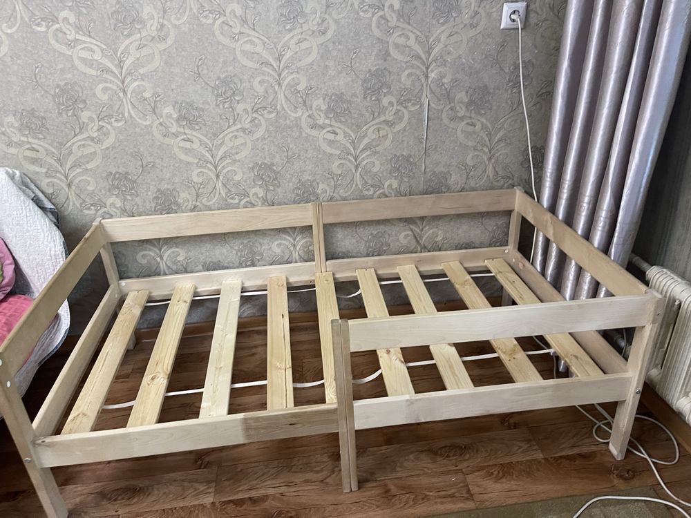 Продам подростковую кровать 160/80