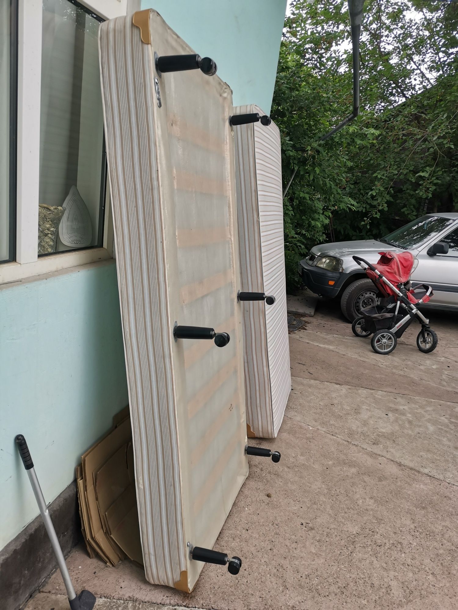 Продам составную тахту на колесах