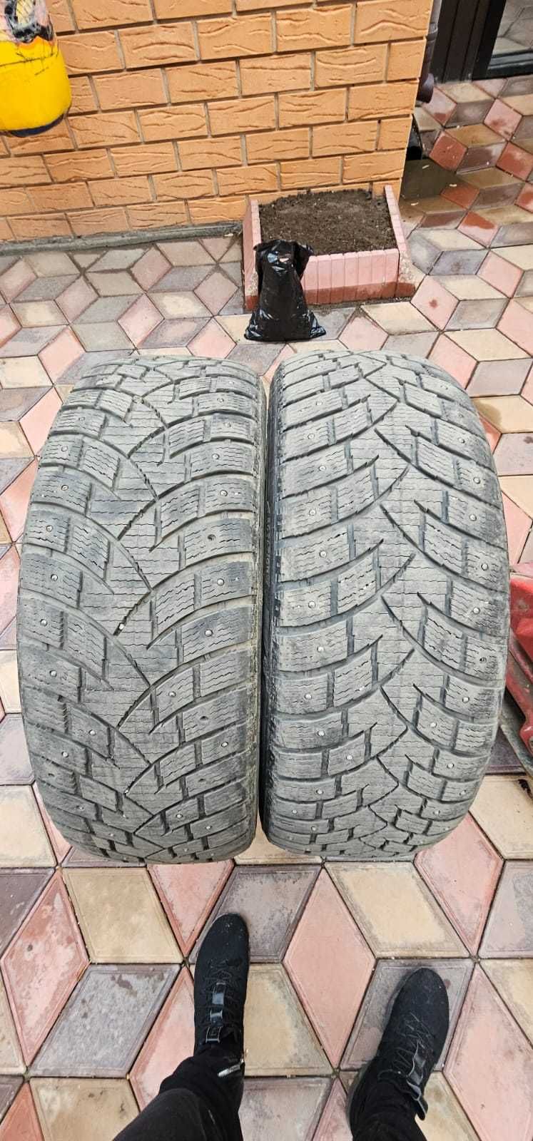 Автошины 2 шт. б/у