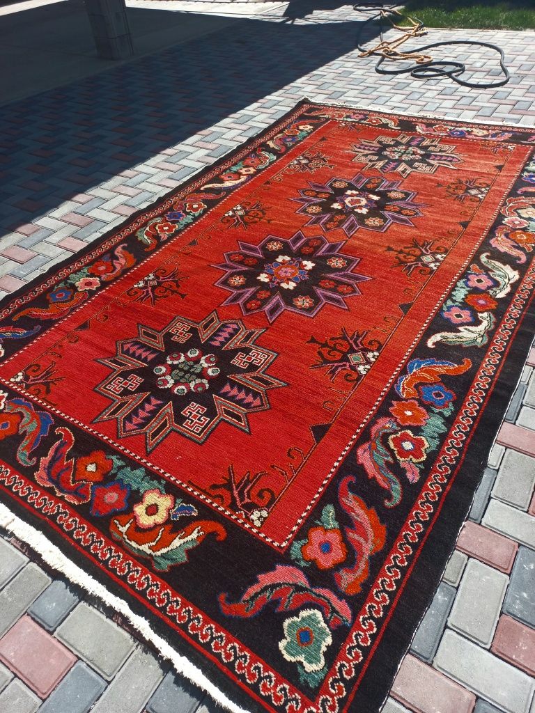 КОВРЫ  казахские Национальное ручной работы.