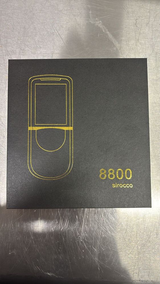 Продам новый телефон в коробке Nokia 8800